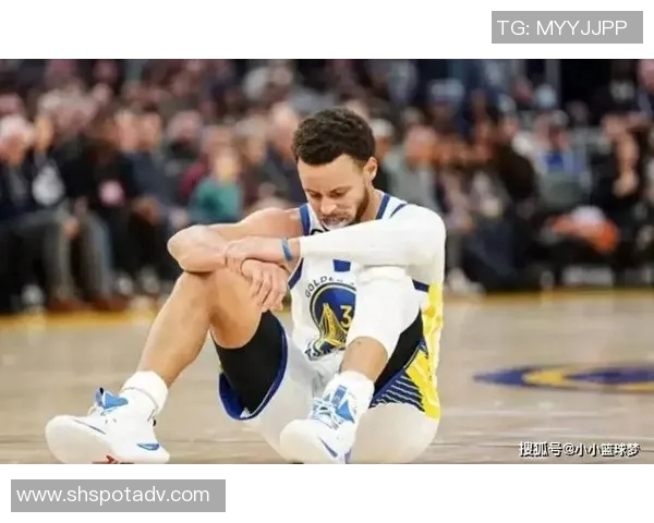 动作有点大！斯玛特放倒库里被判恶意犯规