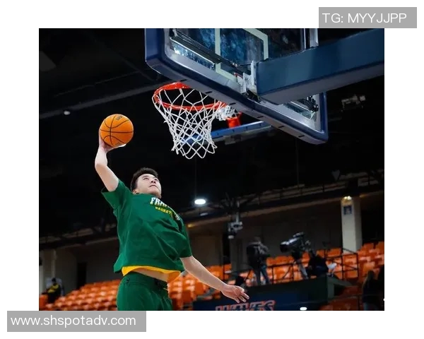 媒体人:王俊杰在旧金山大学队内的战术地位和自主攻击力明显提升 媒体人:王俊杰在旧金山大学队内的战术地位和自主攻击力明显提升