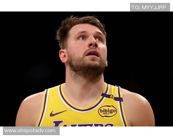 东契奇准三双湖人连胜爵士升西部第2，无詹湖人14分钟赢了16分